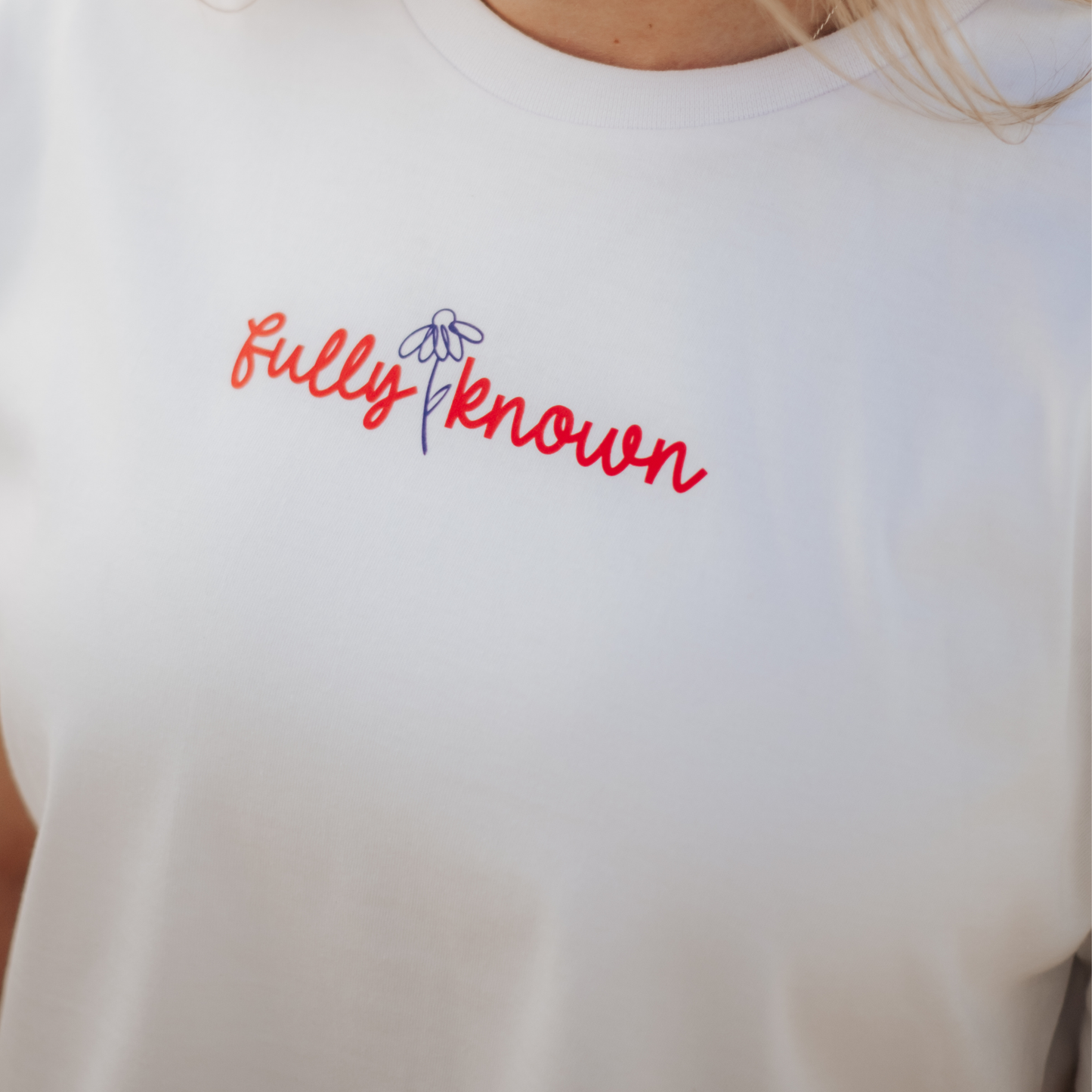 T-Shirt: Fully Known (Boxy Cropped)
