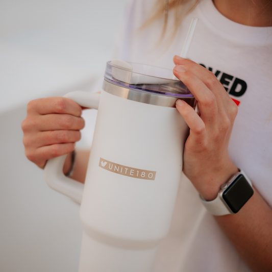 Unte180 White Tumbler